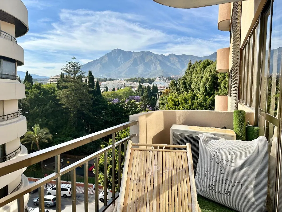 El Faro, Center Marbella Beachfront - Eaw Homes 0*,  Spain